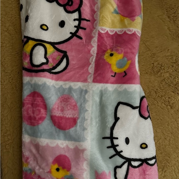 Hello Kitty Pink and White Blanket - Picture 1 of 1